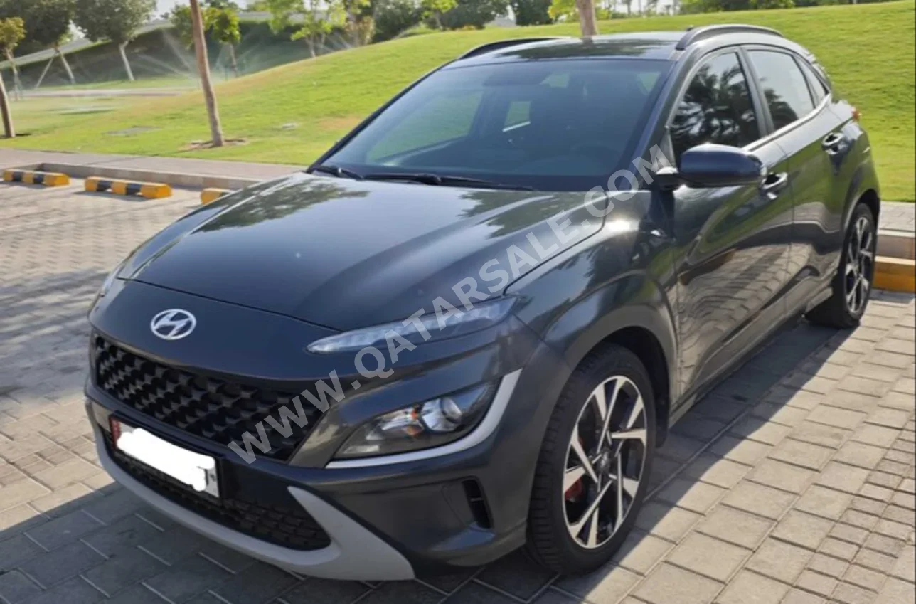 Hyundai  Kona  2022  Automatic  66,000 Km  4 Cylinder  Front Wheel Drive (FWD)  SUV  Gray  With Warranty