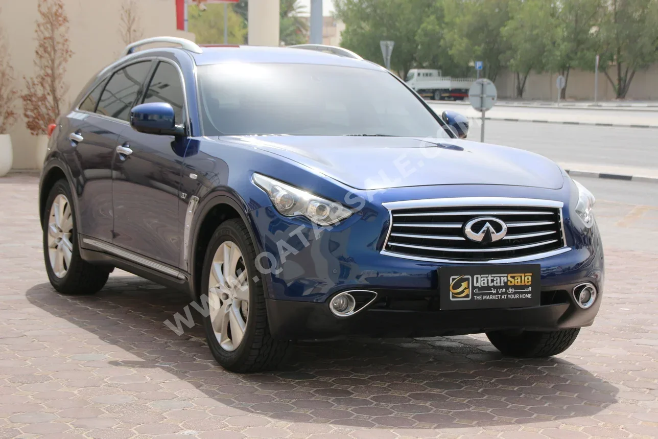 Infiniti  QX  70  2016  Automatic  68,000 Km  6 Cylinder  Four Wheel Drive (4WD)  SUV  Blue