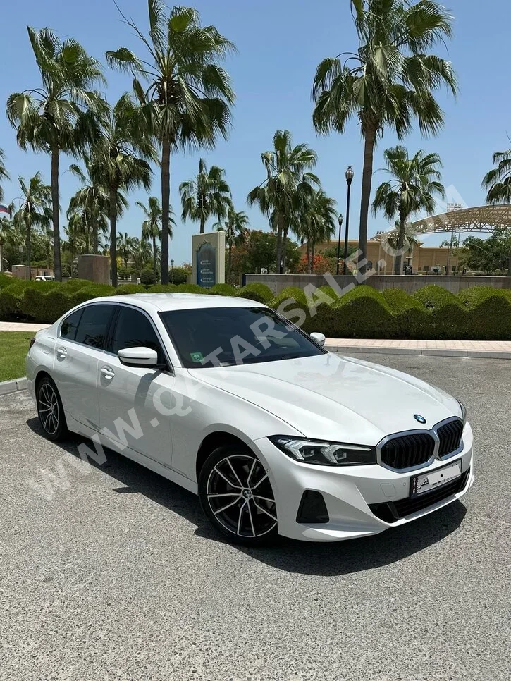 BMW  3-Series  320  2023  Automatic  25,000 Km  4 Cylinder  Rear Wheel Drive (RWD)  Sedan  White  With Warranty