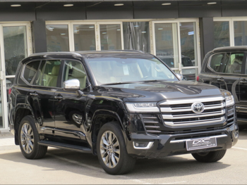 Toyota  Land Cruiser  VXR Twin Turbo  2023  Automatic  87,000 Km  6 Cylinder  Four Wheel Drive (4WD)  SUV  Black  With Warranty