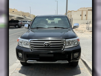 تويوتا  لاند كروزر  جي اكس ار  2010  اوتوماتيك  315,000 كم  8 سلندر  دفع رباعي  اس يو في  أسود