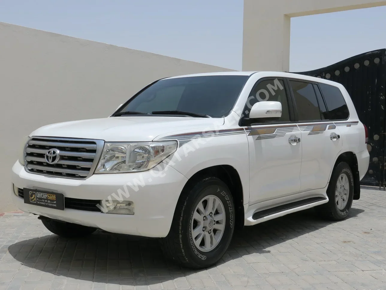 Toyota  Land Cruiser  GX  2010  Automatic  198,000 Km  6 Cylinder  Four Wheel Drive (4WD)  SUV  White