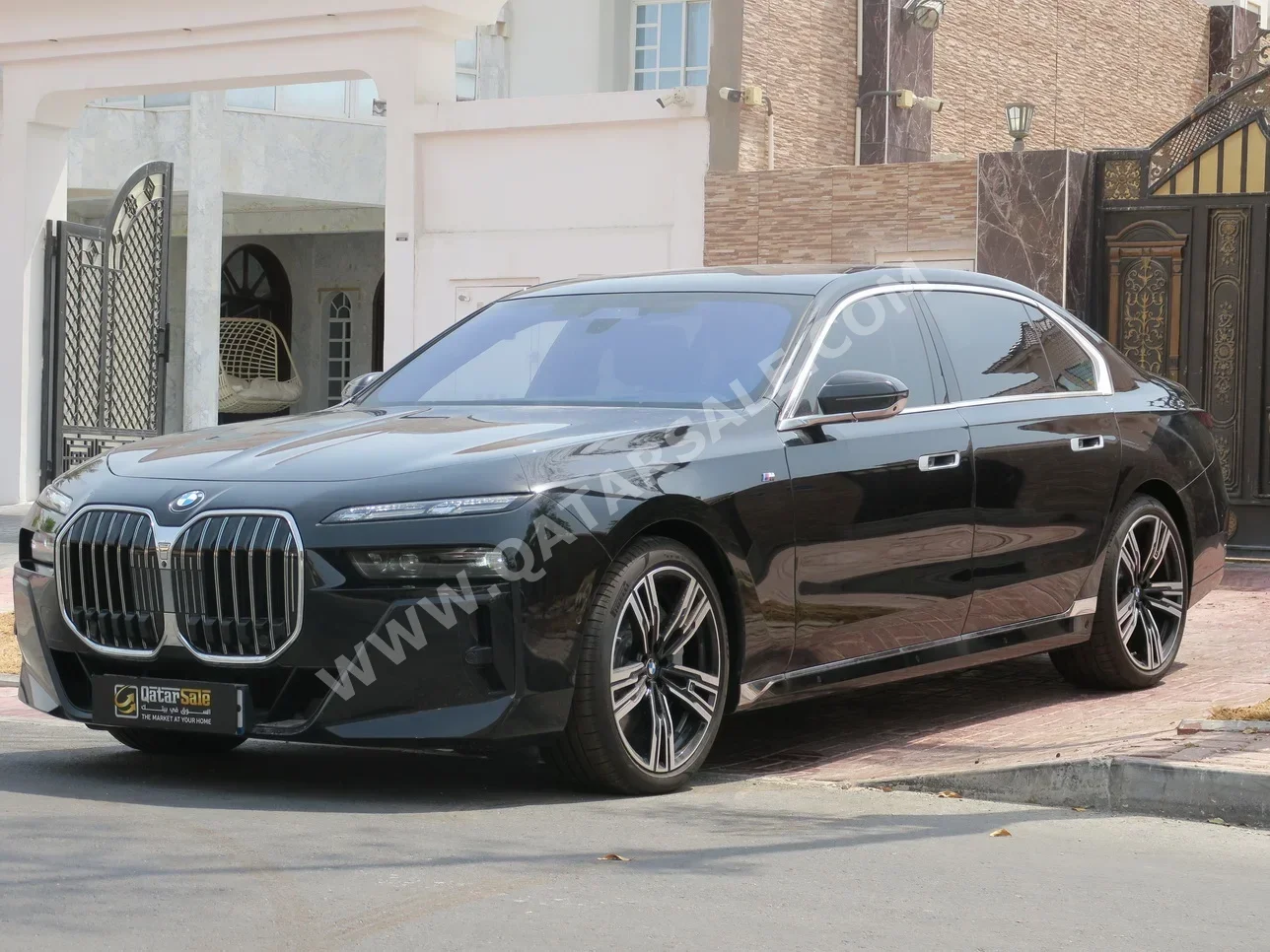 BMW  7-Series  760i  2025  Automatic  0 Km  8 Cylinder  Rear Wheel Drive (RWD)  Sedan  Black  With Warranty