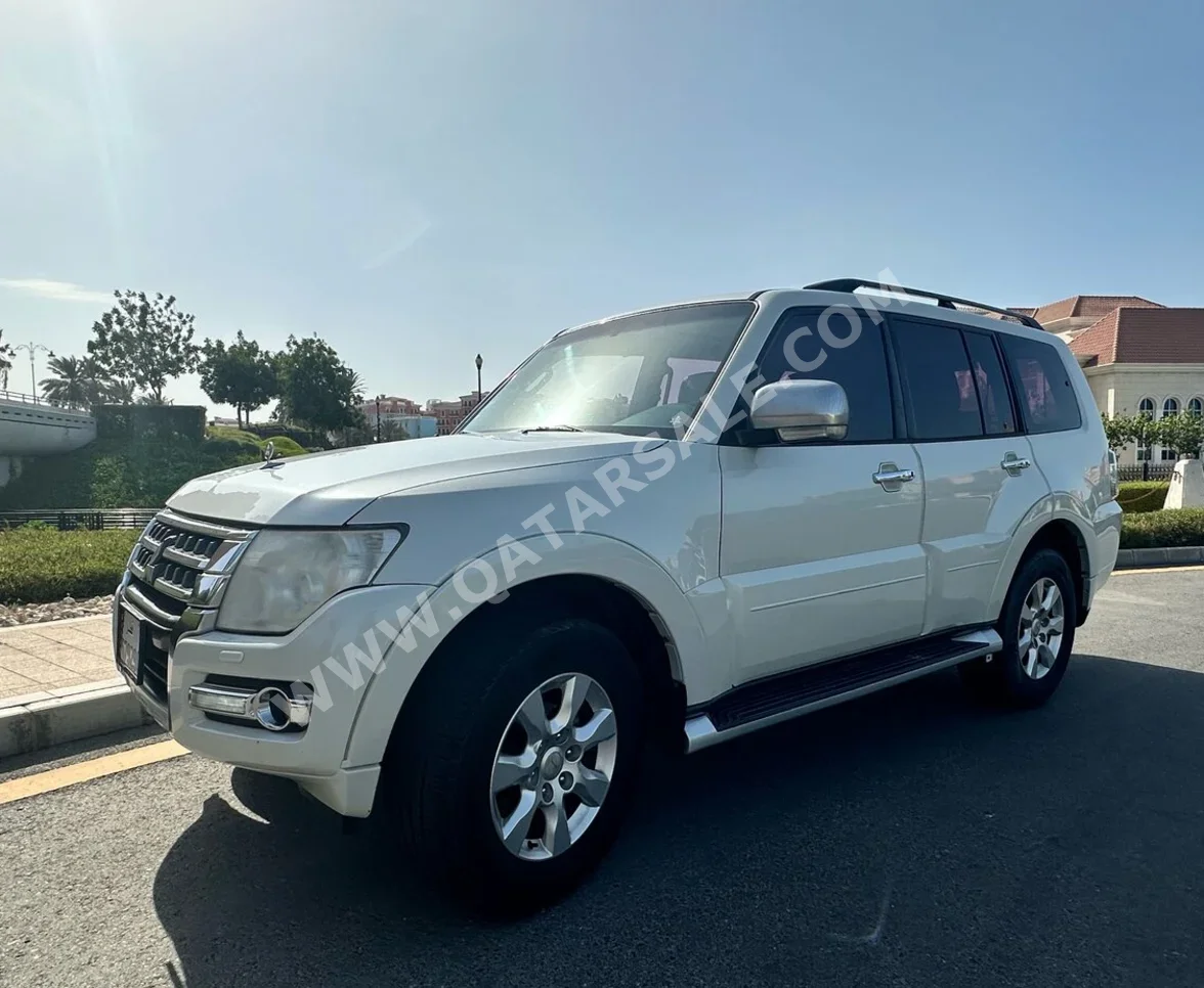 Mitsubishi  Pajero  3.8  2015  Automatic  196,000 Km  6 Cylinder  Four Wheel Drive (4WD)  SUV  White