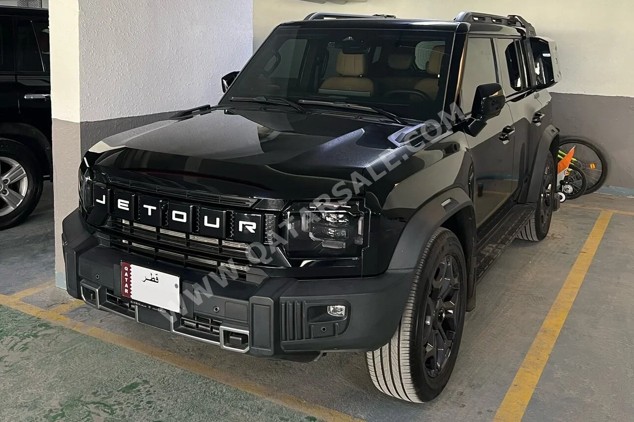 Jetour  T2  Luxury  2025  Automatic  11,000 Km  4 Cylinder  All Wheel Drive (AWD)  SUV  Black  With Warranty