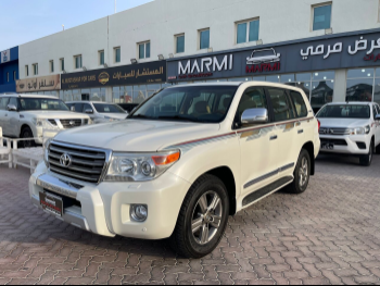 Toyota  Land Cruiser  GXR  2015  Automatic  287,000 Km  8 Cylinder  Four Wheel Drive (4WD)  SUV  White