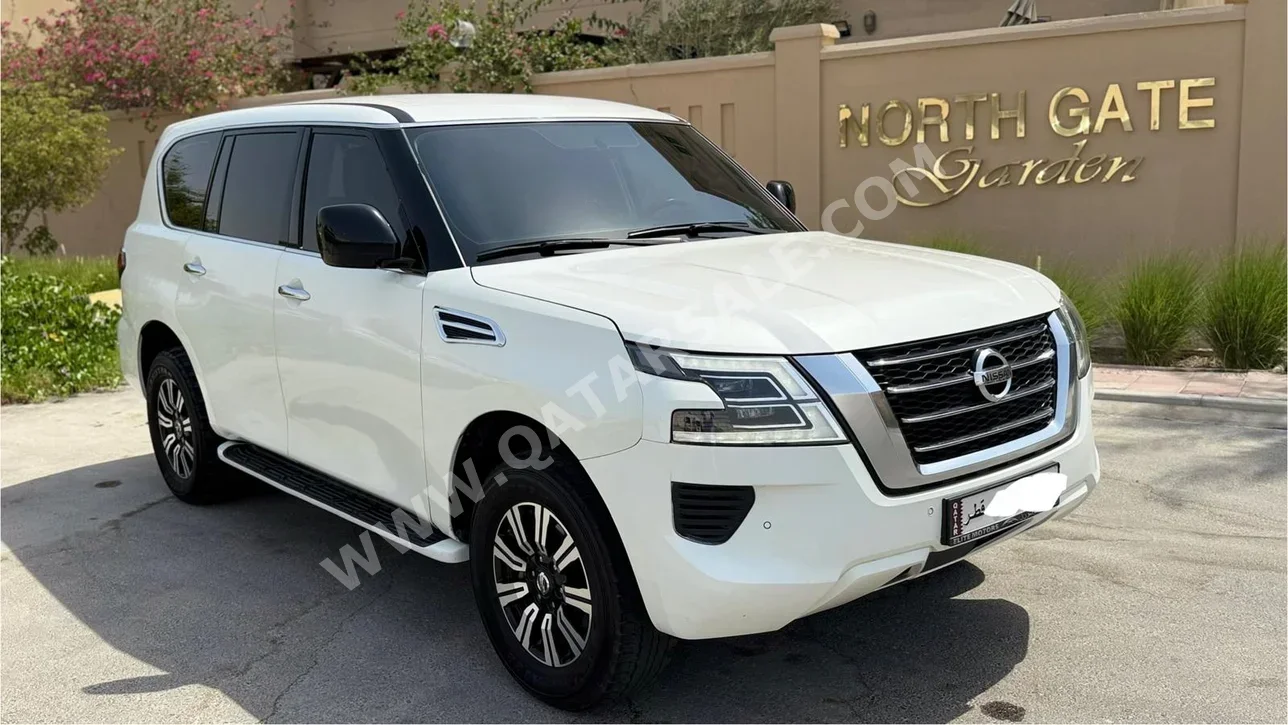 Nissan  Patrol  2020  Manual  320,000 Km  6 Cylinder  Four Wheel Drive (4WD)  SUV  White