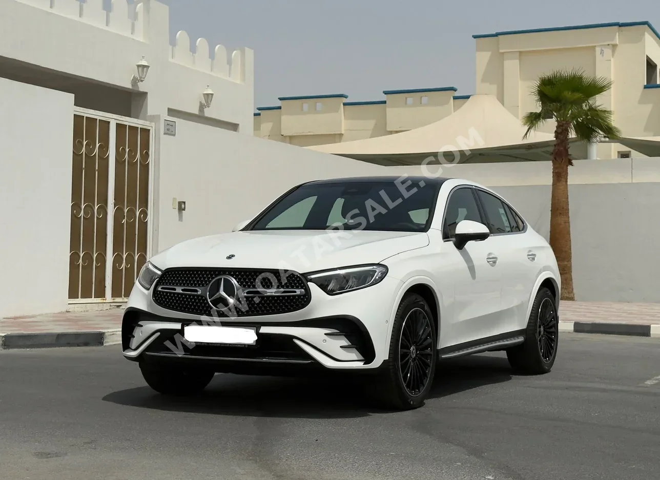 Mercedes-Benz  GLC  200  2025  Automatic  0 Km  4 Cylinder  Four Wheel Drive (4WD)  SUV  White  With Warranty