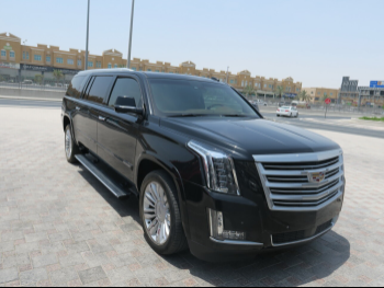 Cadillac  Escalade  2016  Automatic  80,000 Km  8 Cylinder  Four Wheel Drive (4WD)  SUV  Black