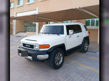 Toyota  FJ Cruiser  2012  Automatic  189,000 Km  6 Cylinder  Four Wheel Drive (4WD)  SUV  White