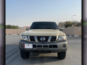 Nissan  Patrol  Super Safari  2023  Automatic  33,000 Km  6 Cylinder  Four Wheel Drive (4WD)  SUV  Beige  With Warranty