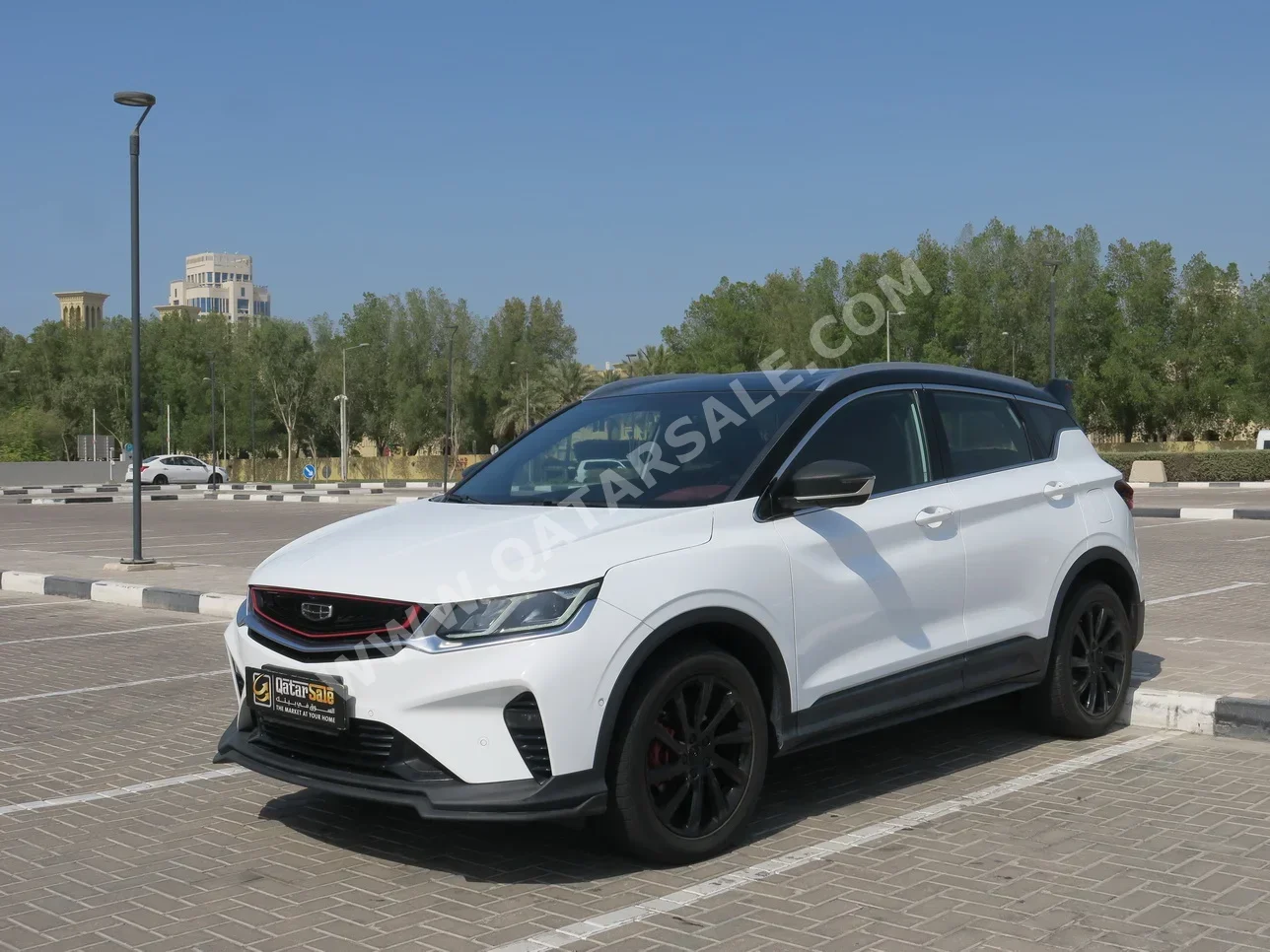 Geely  Coolray  2023  Automatic  41,000 Km  4 Cylinder  Front Wheel Drive (FWD)  SUV  White  With Warranty