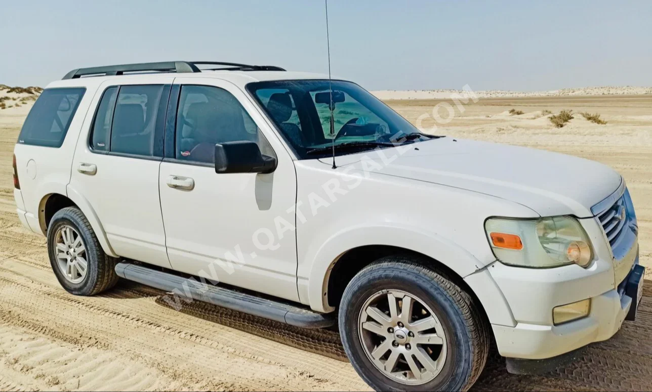 فورد  اكسبلورر  اكس ال تي  2009  اوتوماتيك  159,000 كم  6 سلندر  دفع رباعي  اس يو في  أبيض