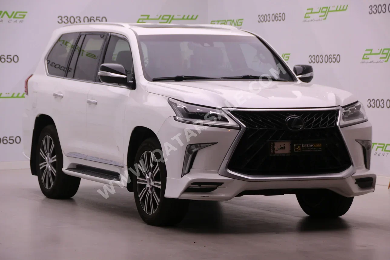 Lexus  LX  570  2016  Automatic  253,000 Km  8 Cylinder  Four Wheel Drive (4WD)  SUV  White
