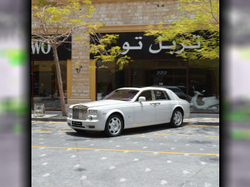 Rolls-Royce  Phantom  2010  Automatic  20,370 Km  12 Cylinder  All Wheel Drive (AWD)  Sedan  White