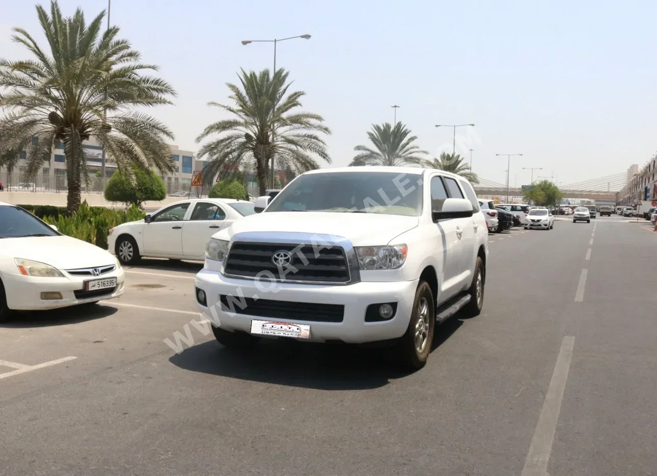 تويوتا  سكويا  2012  اوتوماتيك  287,000 كم  8 سلندر  دفع رباعي  اس يو في  أبيض