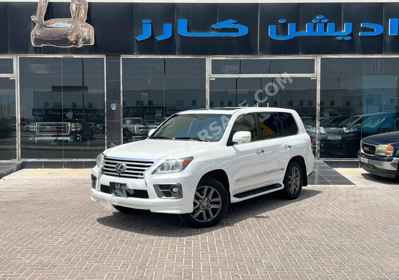 Lexus  LX  570  2009  Automatic  340,000 Km  8 Cylinder  Four Wheel Drive (4WD)  SUV  White