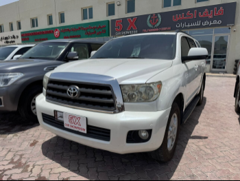 تويوتا  سكويا  اس ار 5  2015  اوتوماتيك  396,000 كم  8 سلندر  دفع رباعي  اس يو في  أبيض
