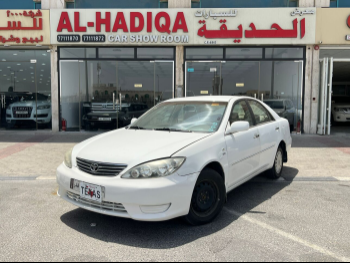 تويوتا  كامري  2006  اوتوماتيك  152,000 كم  4 سلندر  سحب امامي  سيدان  أبيض