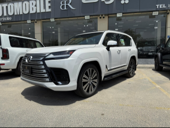 Lexus  LX  600 Luxury  2024  Automatic  0 Km  6 Cylinder  Four Wheel Drive (4WD)  SUV  White  With Warranty