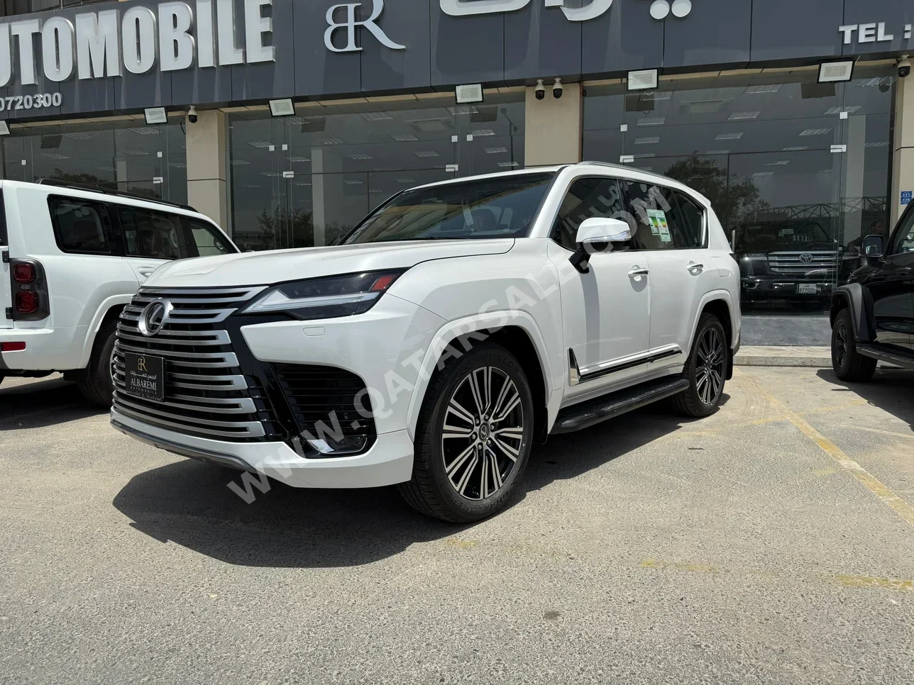 Lexus  LX  600 Luxury  2024  Automatic  0 Km  6 Cylinder  Four Wheel Drive (4WD)  SUV  White  With Warranty