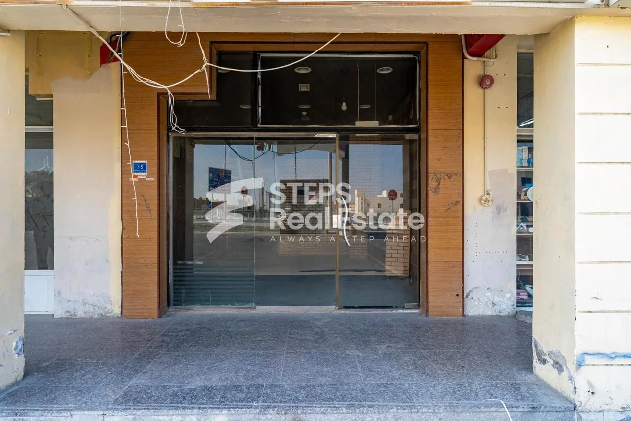 Commercial Shops - Not Furnished  - Al Daayen  For Rent  - Sumaysimah
