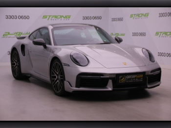 بورش  911  توربو  2021  اوتوماتيك  24,000 كم  6 سلندر  دفع خلفي  كوبيه \ سبورت  فضي  تحت الضمان