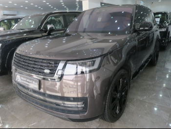 Land Rover  Range Rover  Vogue  Autobiography  2023  Automatic  11,000 Km  6 Cylinder  Four Wheel Drive (4WD)  SUV  Gray  With Warranty