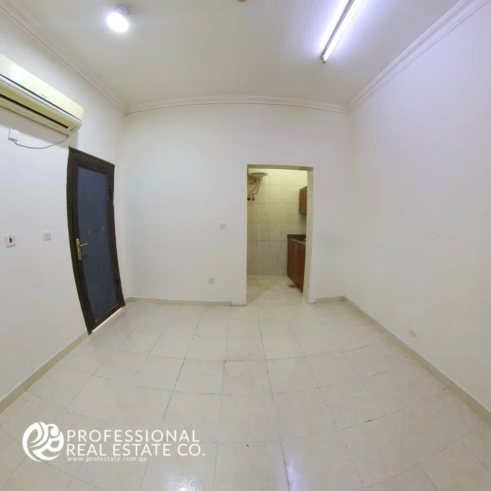 1 غرف نوم  شقة استوديو  للايجار  في الريان -  الغرافة  غير مفروشة