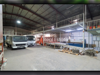Warehouses & Stores - Al Rayyan  - Industrial Area  -Area Size: 900 Square Meter