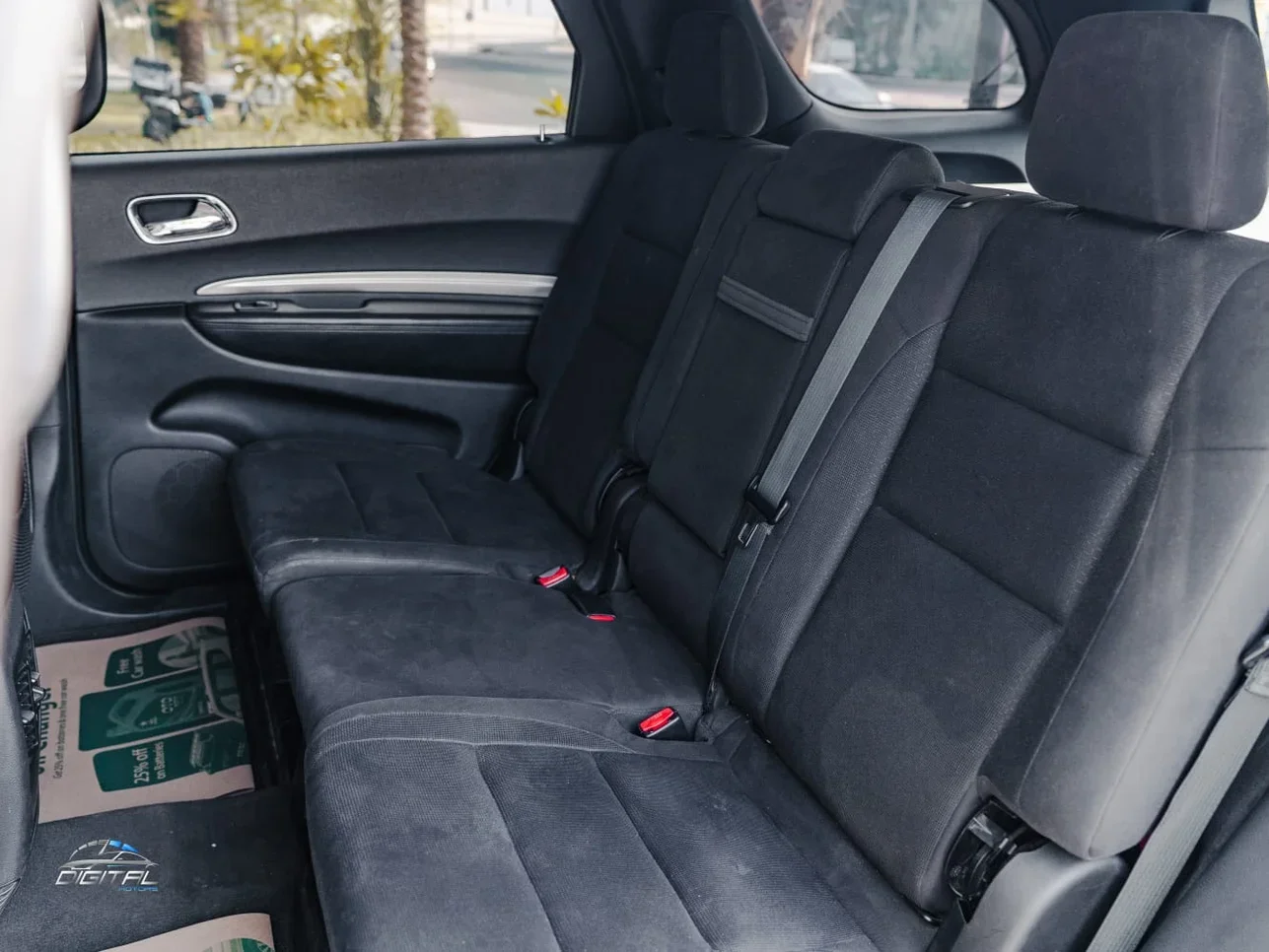 Dodge  Durango  2015  Automatic  166,700 Km  6 Cylinder  All Wheel Drive (AWD)  SUV  Silver