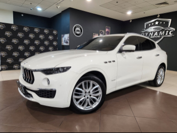 مزاراتي  ليفانت  كيو 4  2020  اوتوماتيك  45,000 كم  6 سلندر  دفع رباعي  اس يو في  أبيض