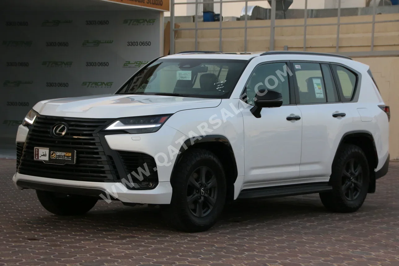 Lexus  LX  600 Overtrail  2025  Automatic  6,000 Km  6 Cylinder  Four Wheel Drive (4WD)  SUV  White  With Warranty