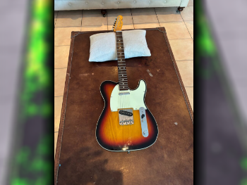 Electric Guitar  Fender  Black&Brown  2005  Japan  Bag Case Included /  For Intermediate