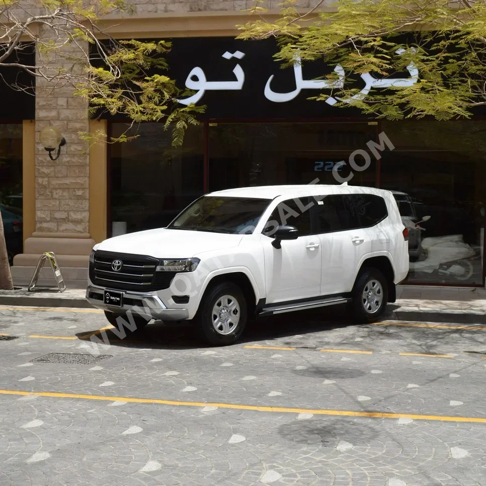 Toyota  Land Cruiser  GX  2024  Automatic  31,400 Km  6 Cylinder  Four Wheel Drive (4WD)  SUV  White  With Warranty
