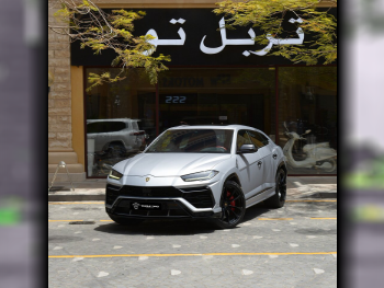 Lamborghini  Urus  2019  Automatic  86,400 Km  8 Cylinder  Four Wheel Drive (4WD)  SUV  Silver