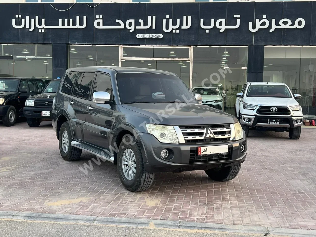 Mitsubishi  Pajero  GLS  2014  Automatic  247,000 Km  6 Cylinder  Four Wheel Drive (4WD)  SUV  Gray