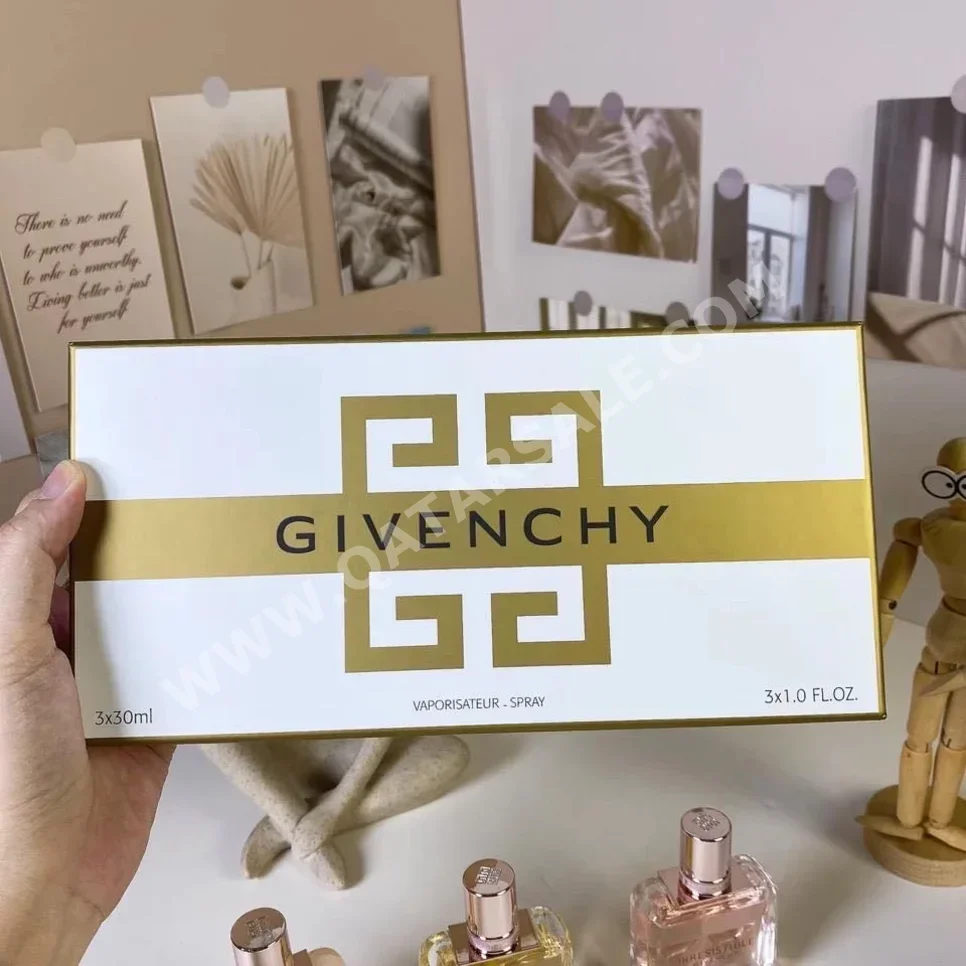 العطور والعناية بالجسم عطور  نسائي  Givenchy  فرنسا  100 مل