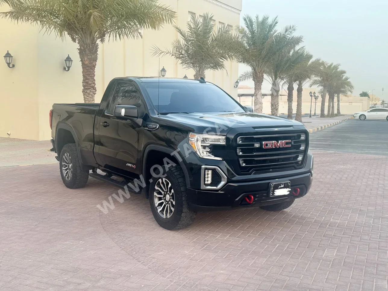 GMC  Sierra  AT4  2022  Automatic  75,000 Km  8 Cylinder  Four Wheel Drive (4WD)  Pick Up  Black  With Warranty