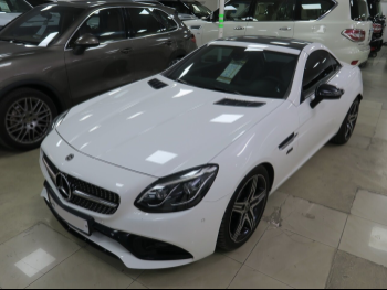 Mercedes-Benz  SLC  200  2020  Automatic  92,000 Km  4 Cylinder  Rear Wheel Drive (RWD)  Coupe / Sport  White