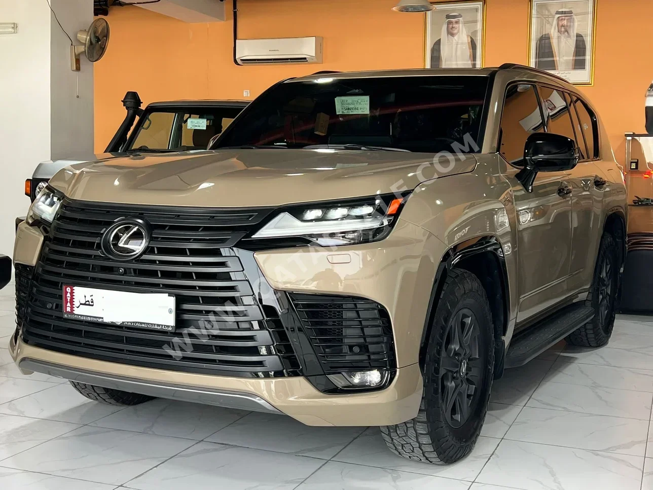 Lexus  LX  600  2025  Automatic  17,000 Km  6 Cylinder  Four Wheel Drive (4WD)  SUV  Beige  With Warranty