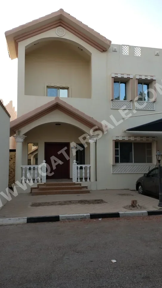 Compound  - Semi Furnished  - Al Rayyan  - Al Gharrafa  - 6 Bedrooms
