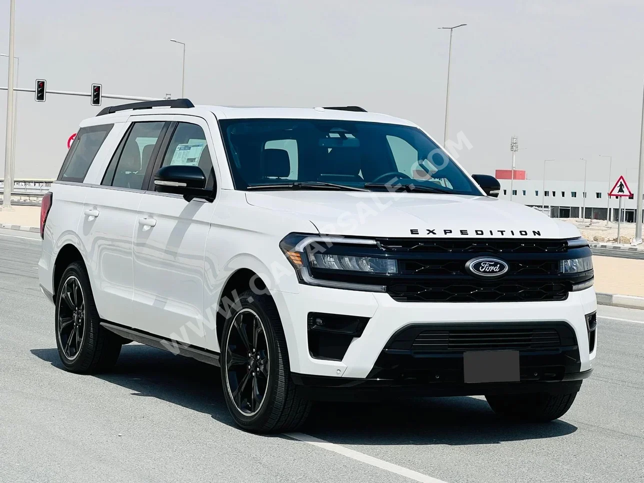 Ford  Expedition  Limited  2023  Automatic  0 Km  6 Cylinder  Four Wheel Drive (4WD)  SUV  White  With Warranty