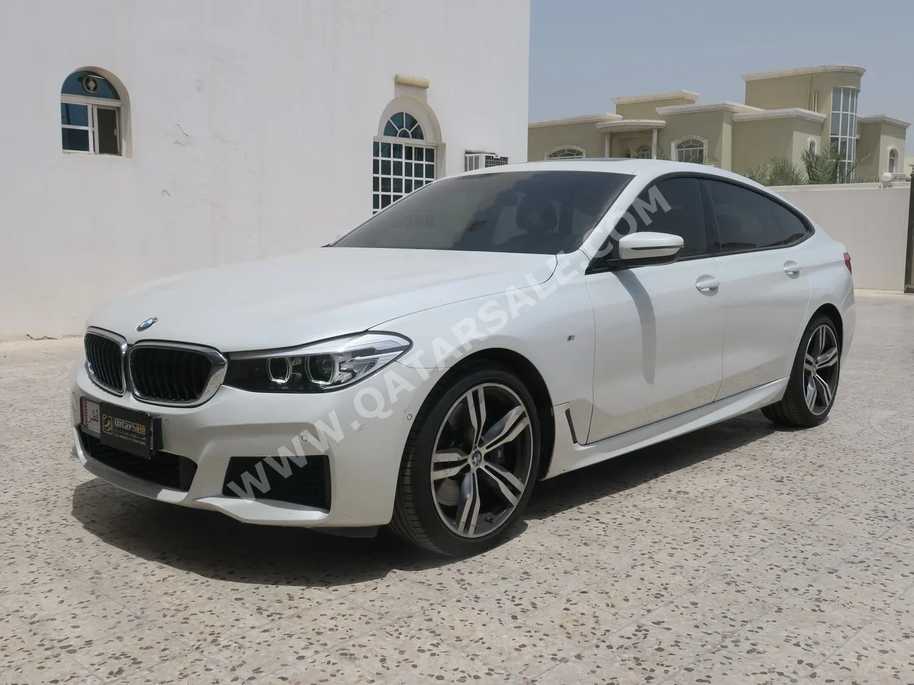 بي ام دبليو  الفئة - السادسة  630 اي جي تي  2020  اوتوماتيك  47,000 كم  4 سلندر  دفع خلفي  سيدان  أبيض