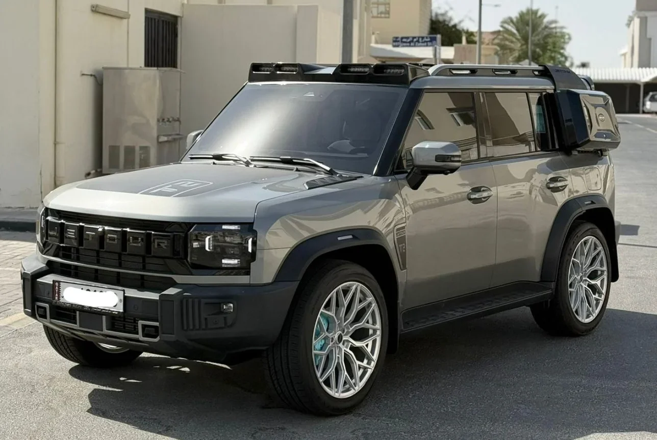 Jetour  T2  Luxury  2025  Automatic  14,000 Km  6 Cylinder  Four Wheel Drive (4WD)  SUV  Gray  With Warranty
