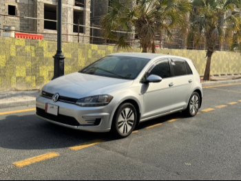 Volkswagen  Golf  2020  Automatic  36,000 Km  0 Cylinder  All Wheel Drive (AWD)  Hatchback  Silver