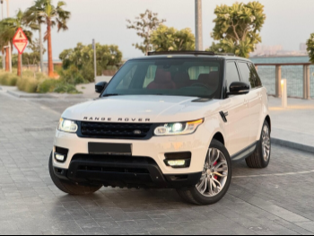 Land Rover  Range Rover  Sport Super charged  2014  Automatic  135,000 Km  8 Cylinder  Four Wheel Drive (4WD)  SUV  White