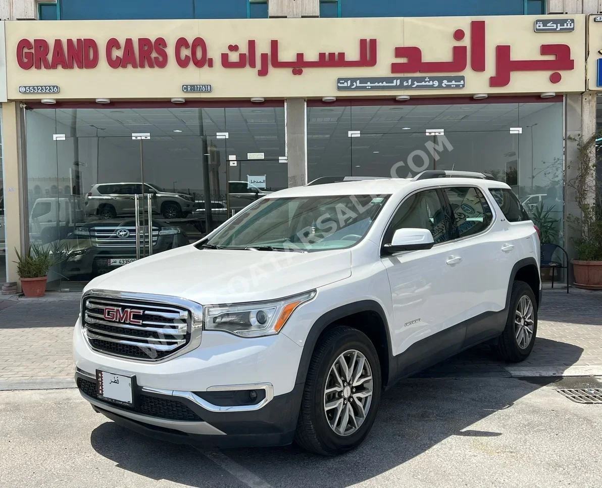 GMC  Acadia  2018  Automatic  92,000 Km  6 Cylinder  All Wheel Drive (AWD)  SUV  White