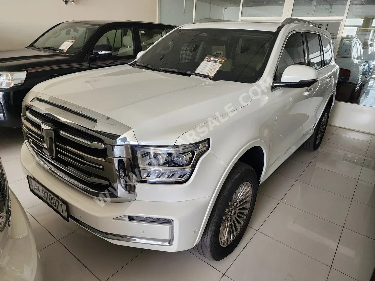 GWM  Tank  500  2025  Automatic  4,000 Km  6 Cylinder  Four Wheel Drive (4WD)  SUV  White  With Warranty