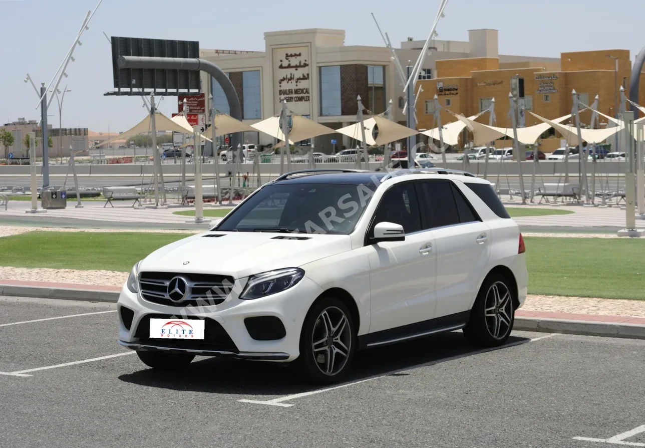 Mercedes-Benz  GLE  400  2017  Automatic  179,000 Km  6 Cylinder  All Wheel Drive (AWD)  SUV  White